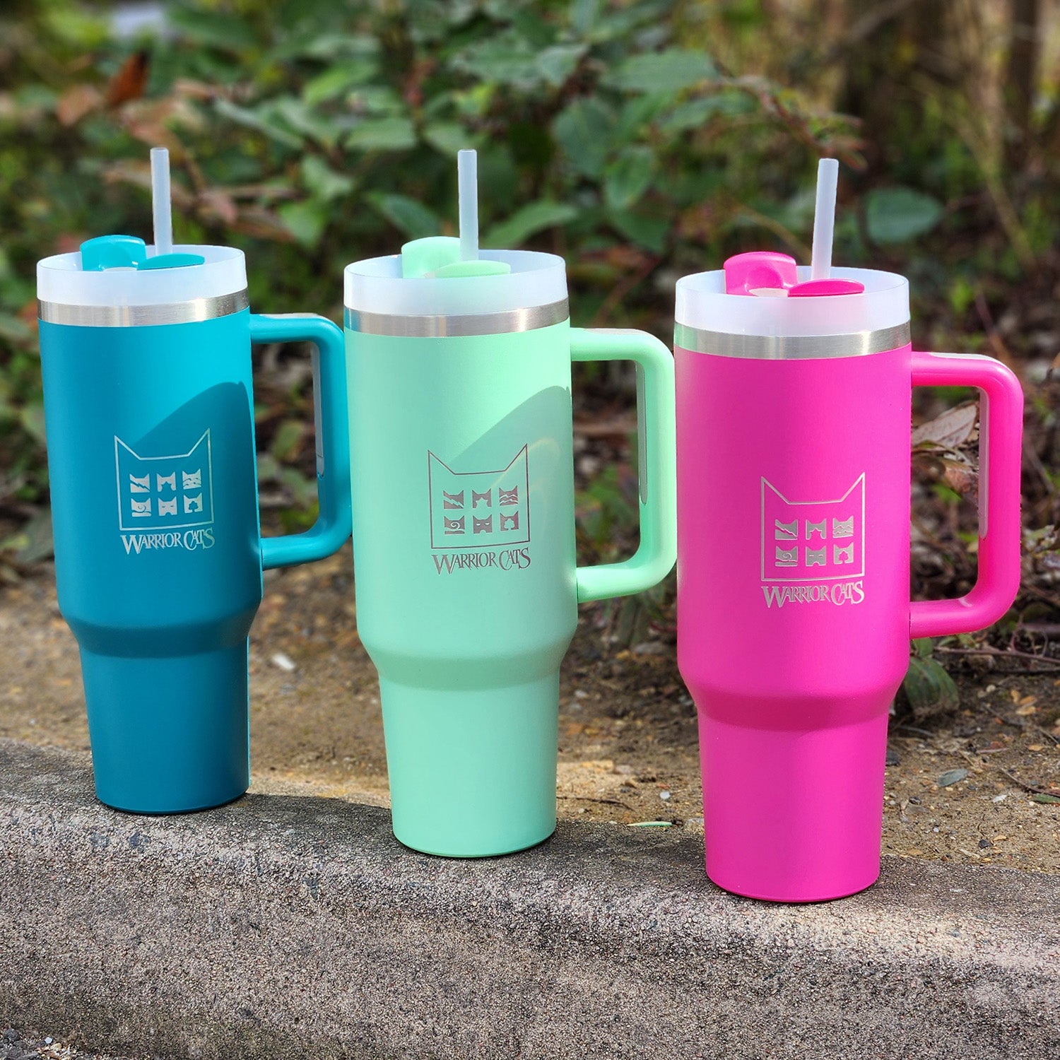 Warrior Cats Giant Travel Mug with Straw